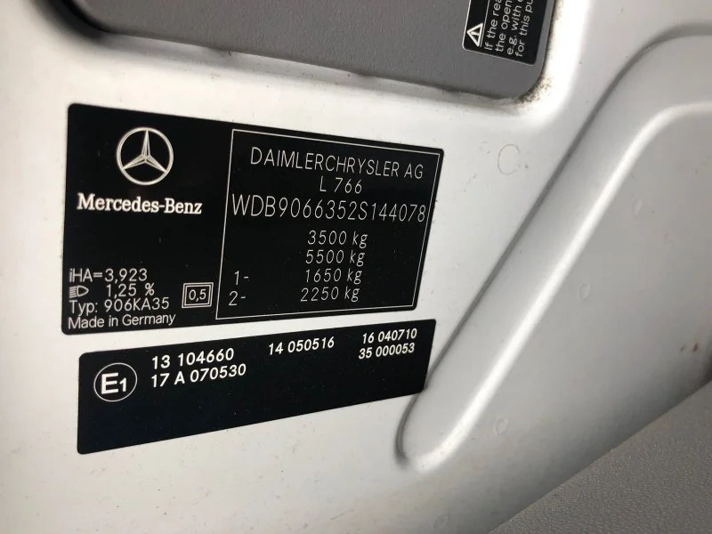 Продажа Mercedes-Benz Sprinter 2.1D (109Hp) (646.985) RWD MT по запчастям