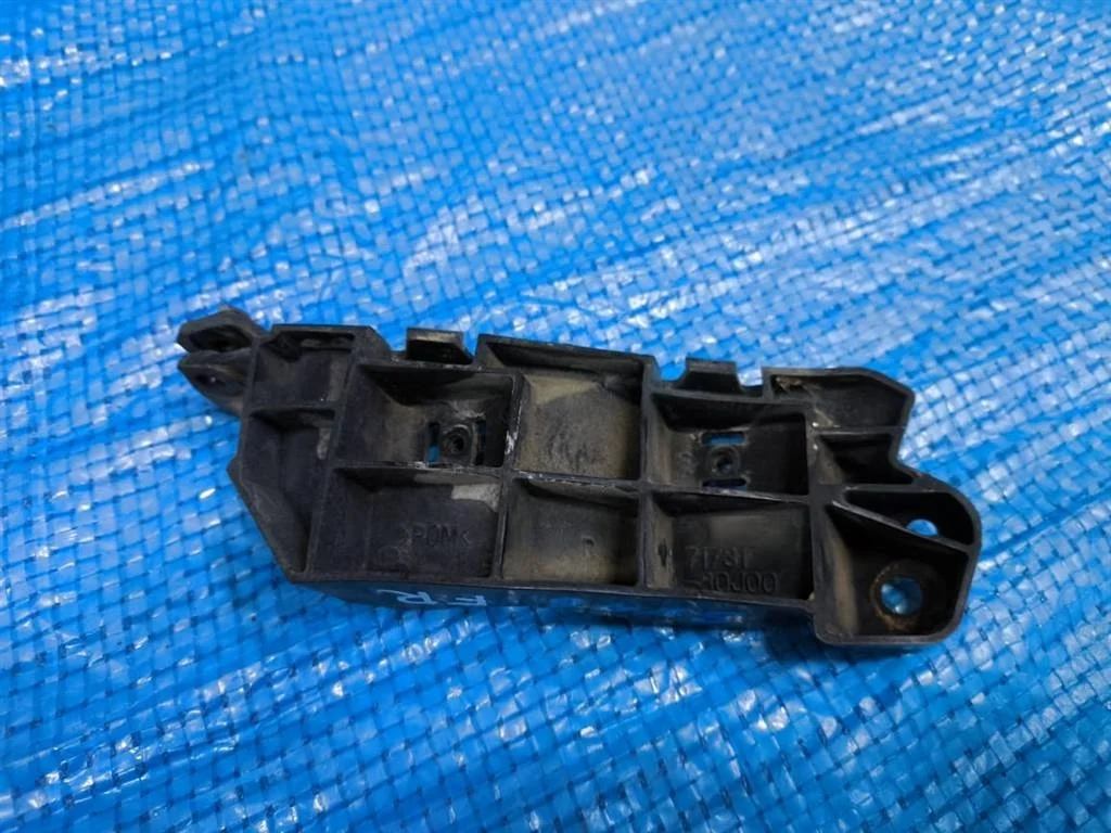 Б.у. крепление бампера перед SUZUKI SX4 YA11S SUZUKI SX4 YA11S