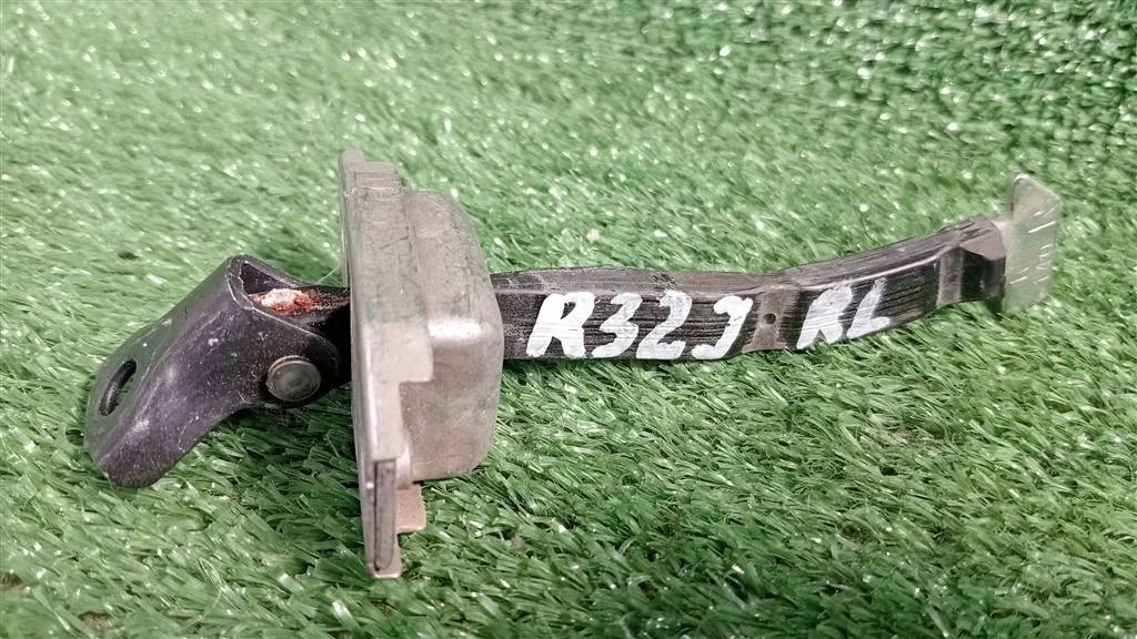 Б.у. ограничитель двери TOYOTA RAV4 ACA30 TOYOTA RAV4 ACA30