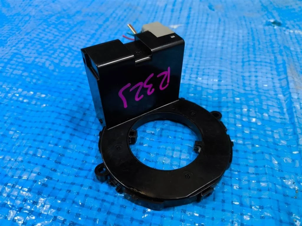 Б.у. датчик положения руля TOYOTA RAV4 ACA30 TOYOTA RAV4 ACA30