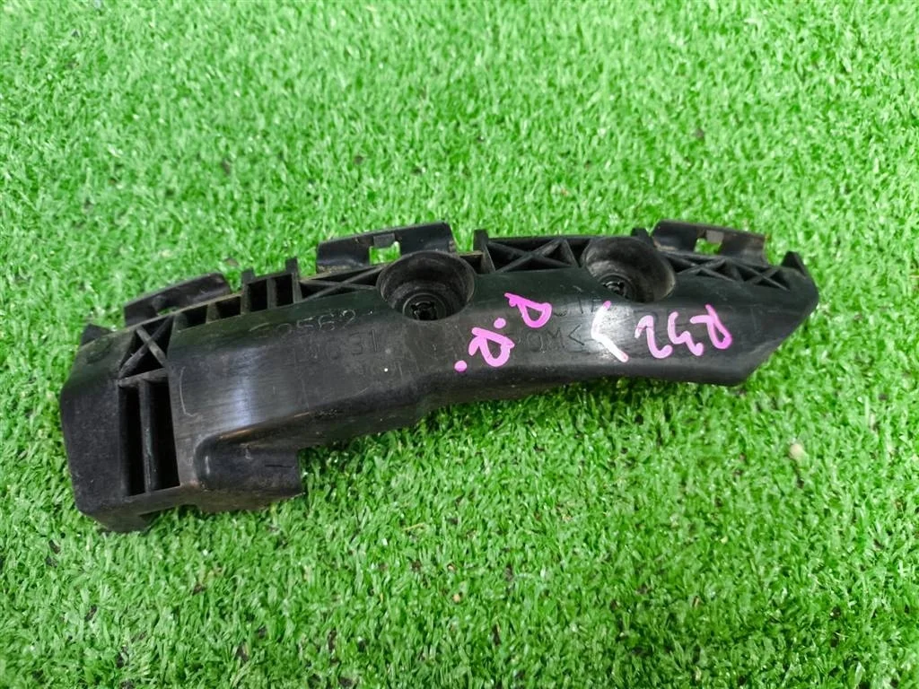 Б.у. крепление бампера зад TOYOTA RAV4 ACA30 TOYOTA RAV4 ACA30