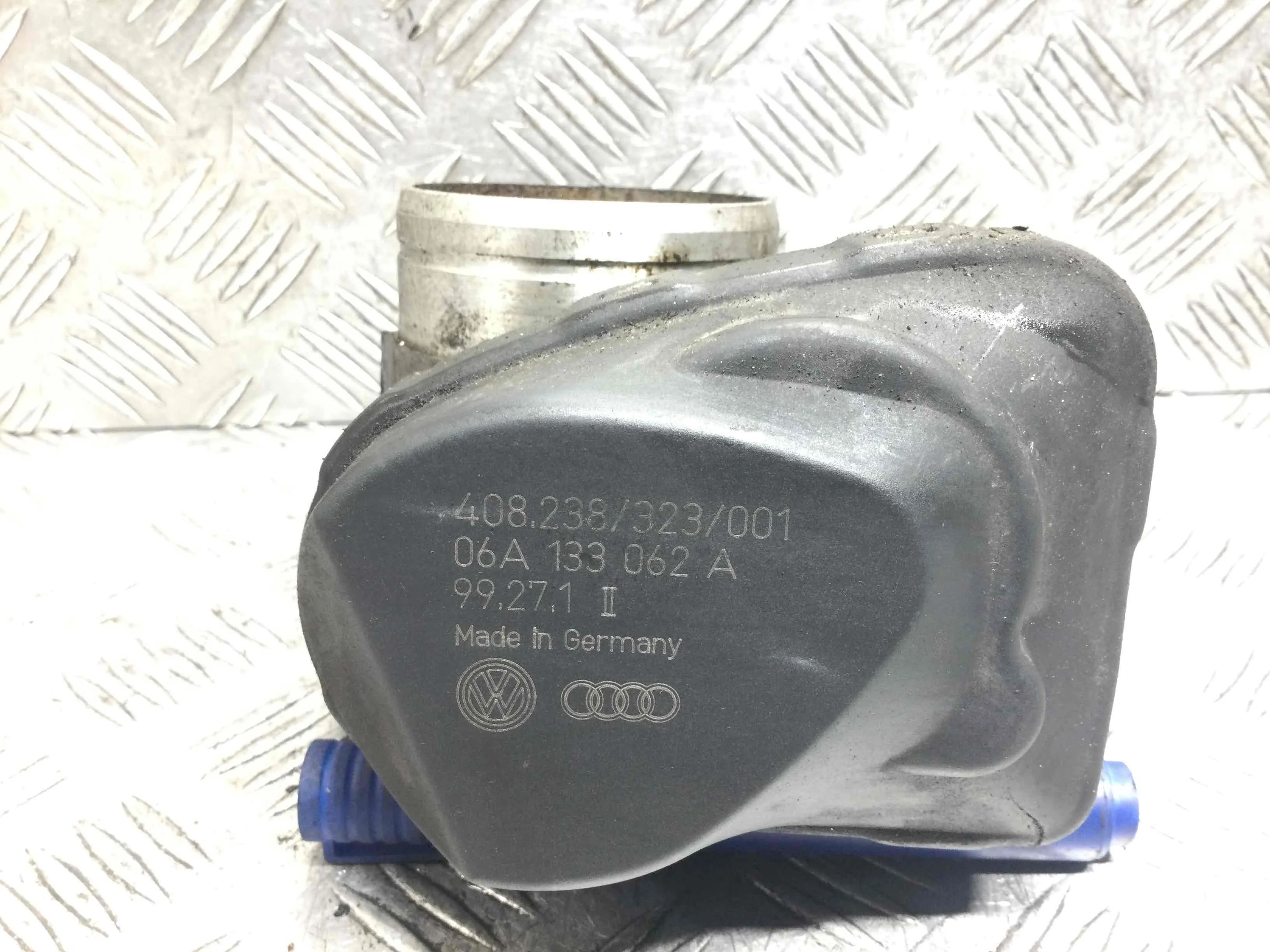 Заслонка дроссельная Audi A3 8L (1996-2000) бензин 1.6 i Механика Х/б