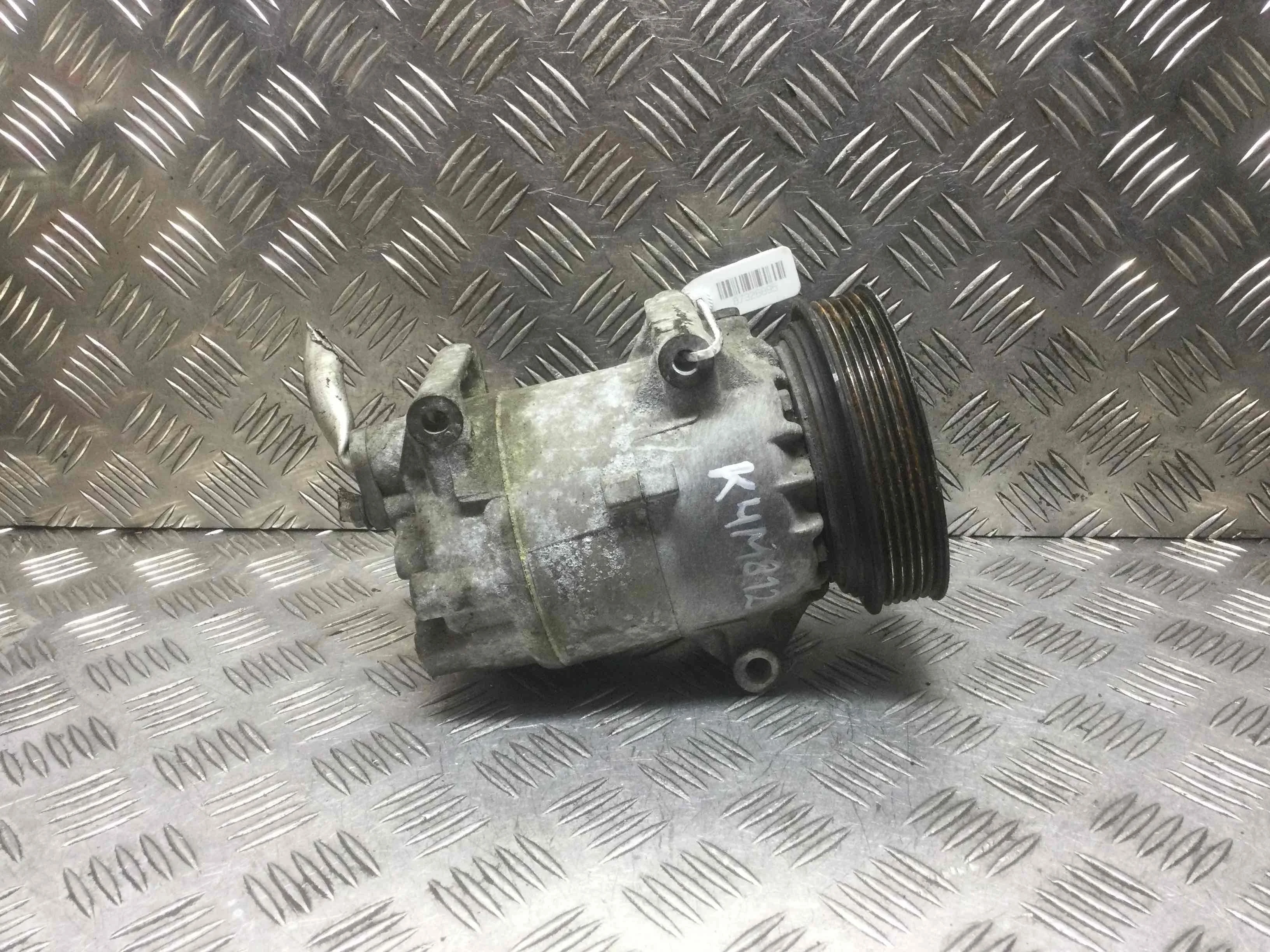 Компрессор кондиционера Renault Megane Megane II (KM,LM) 2003 - 2009 бензин 1.6 i Механика