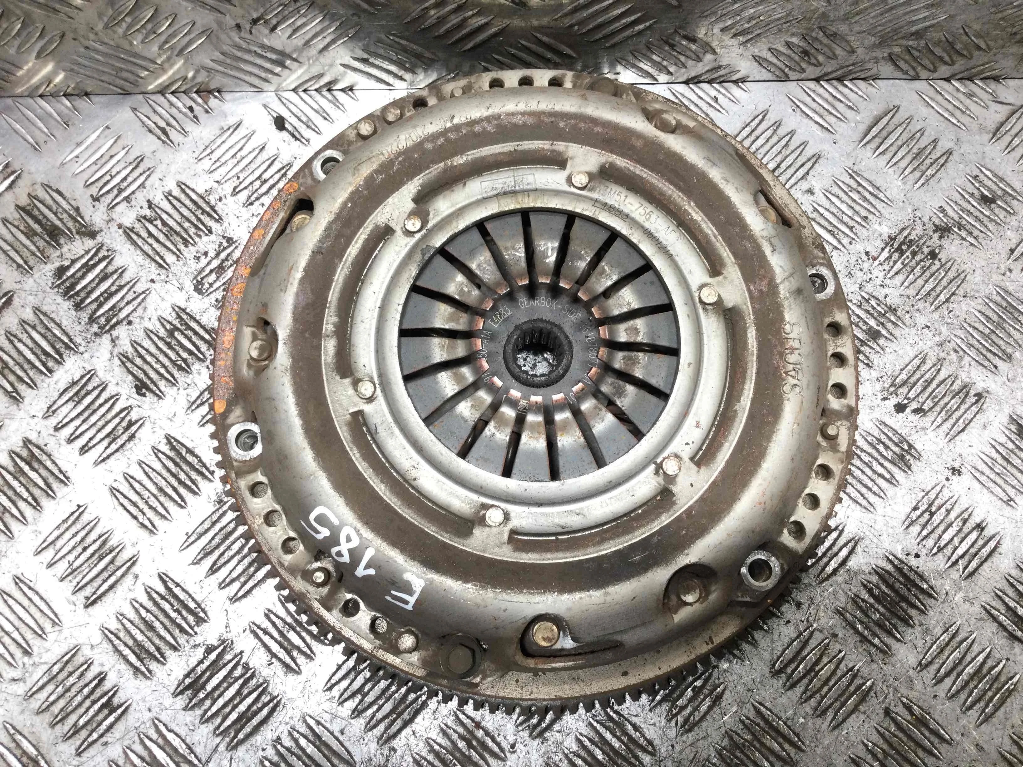 Маховик Ford Focus 2 поколение (2005-2008) бензин 1.6 i Механика Х/б