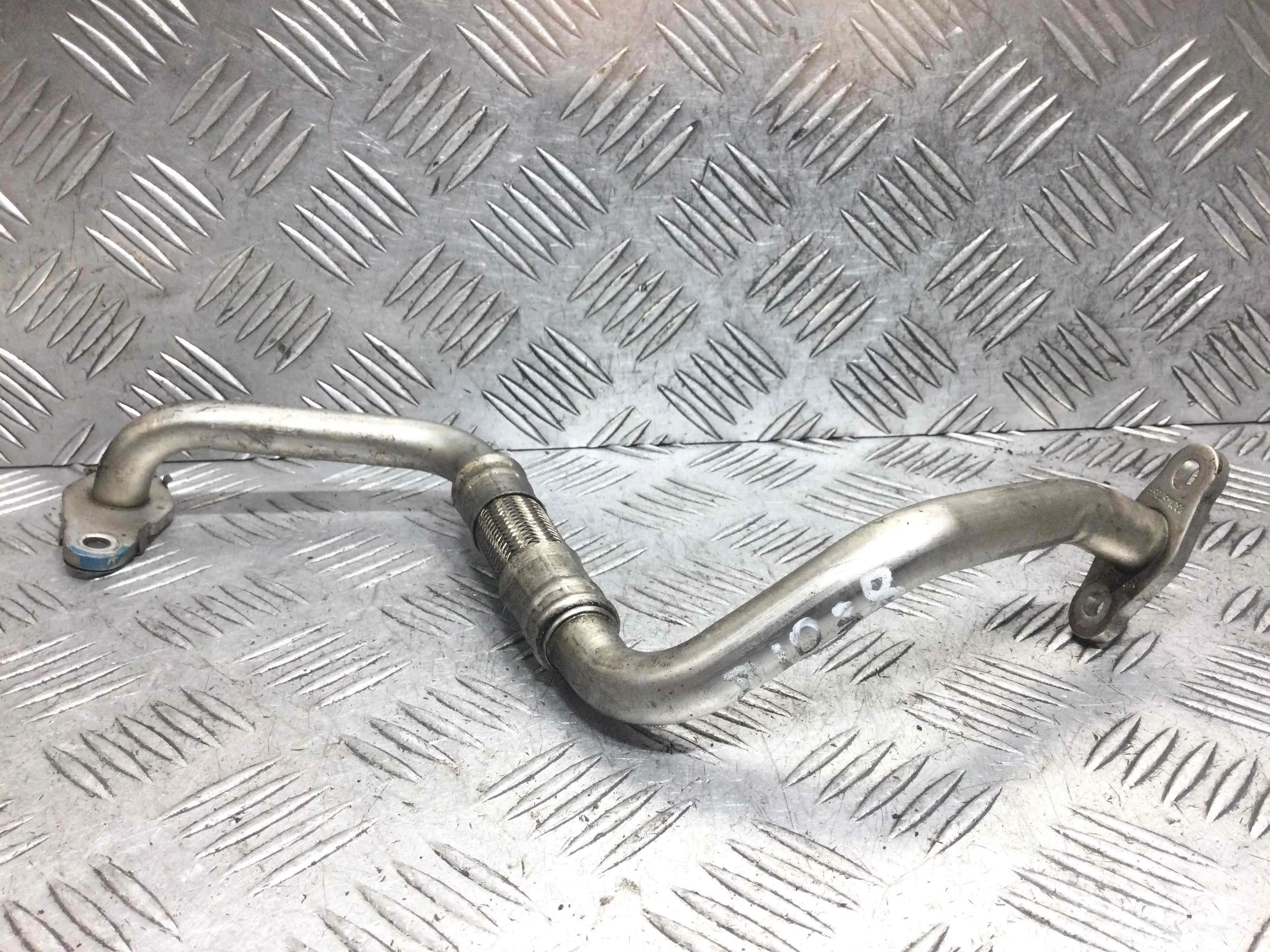 Масляная трубка турбины Volkswagen Golf 6 поколение (2008-2015) бензин 1.4 TFSI Механика Х/б