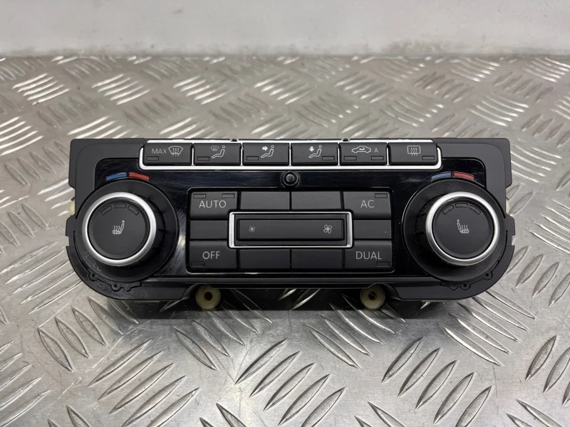 Климат контроль Volkswagen Passat CC 358