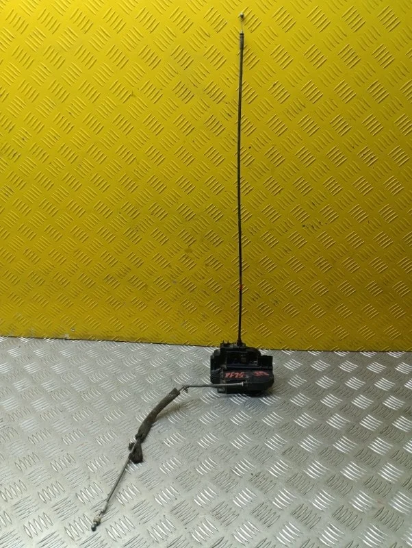 Замок двери задней правой Nissan Pathfinder (R51M) 2004-2013 2008