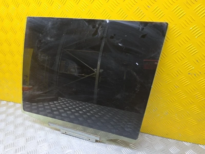 Стекло двери задней левой Toyota Land Cruiser Prado 150 (2009-2023) 2012