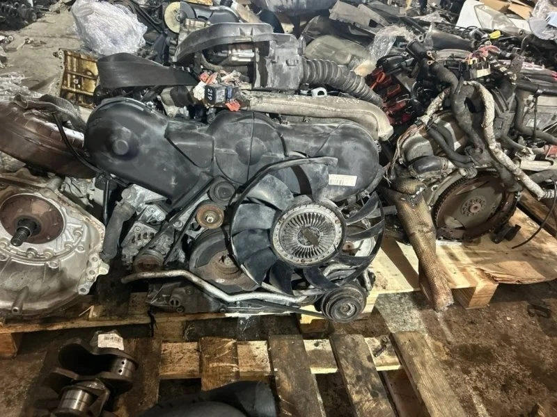 Двигатель с навесным Audi A4 2001 8D2
