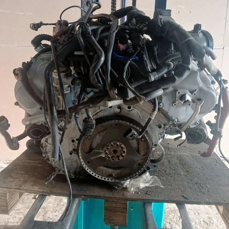 Двигатель с навесным Audi A6 2010 4F2