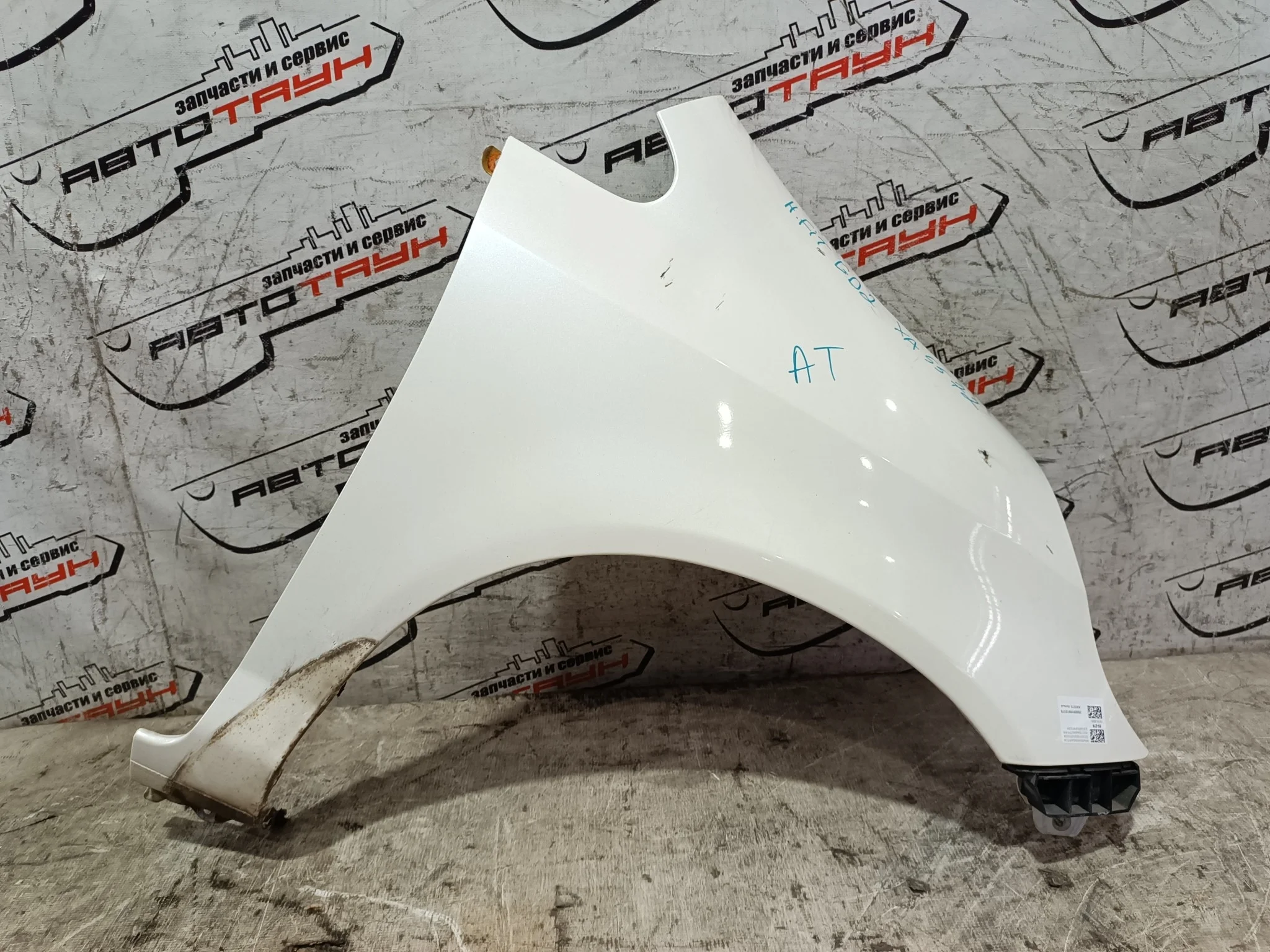 КРЫЛО HONDA FIT JAZZ GD1 GD2 GD3 GD4 60211SAA000ZZ ПЕРЕДНЕЕ ПРАВОЕ БЕЗ ПОВТОРИТЕЛЯ белый, NH624P XA5572