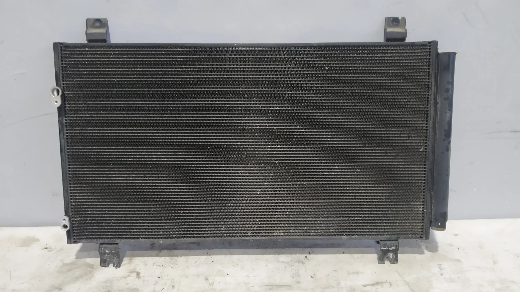 РАДИАТОР КОНДИЦИОНЕРА MITSUBISHI GRANDIS NA4W NA8W MR958112 S3752Z