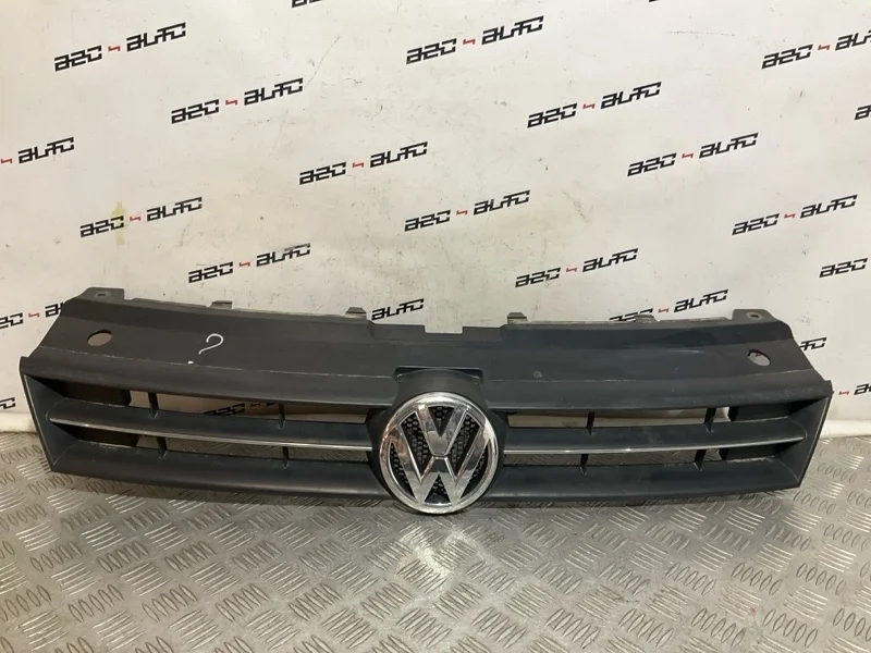 Решетка радиатора Volkswagen Polo Cross 6R0853651C 5 1.2