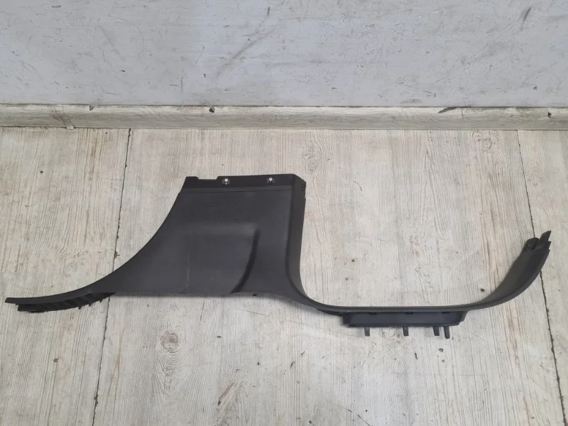 Накладка порога внутренняя VW Touareg NF 2010 7P