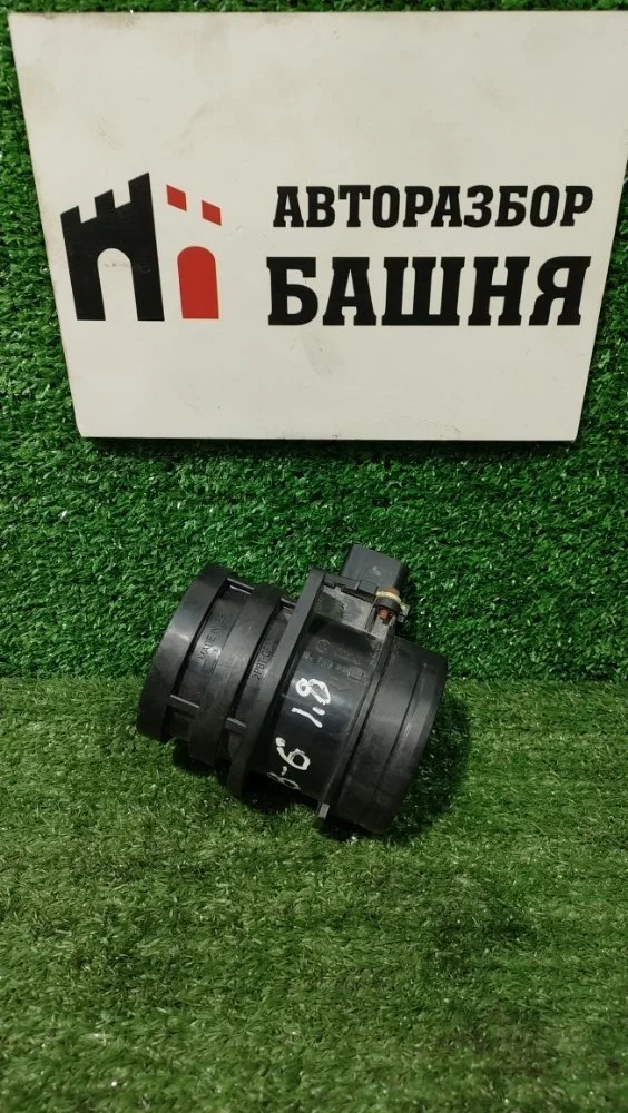 Расходомер воздушный Volkswagen Passat B6