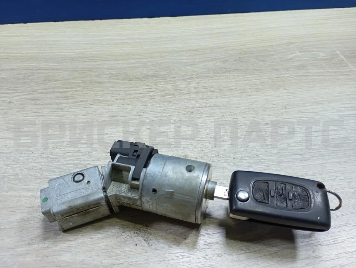 Замок зажигания Пежо 408 1