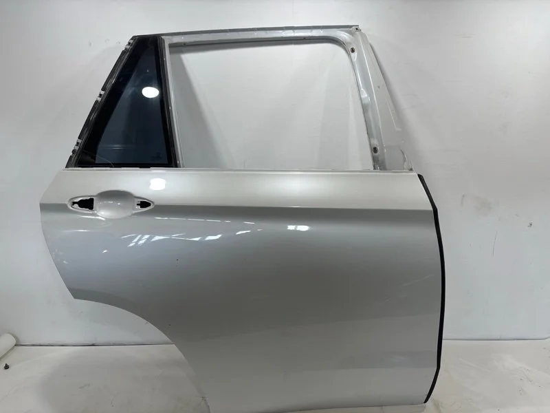 Дверь Bmw X5 2014 41517386740 F15 N63B44B, задняя правая