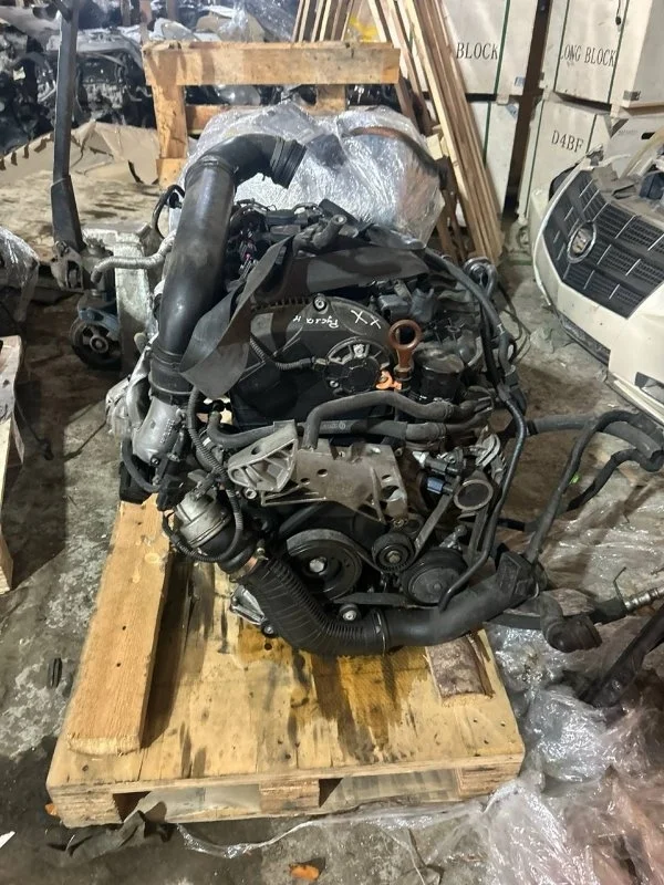 Двигатель с навесным Volkswagen Golf 2010 5K1