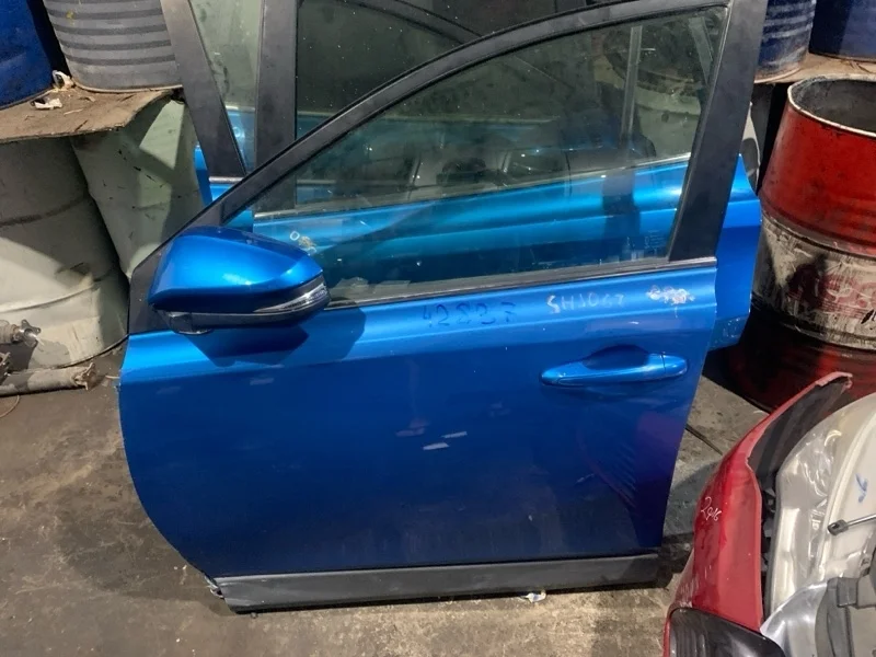 Дверь Toyota Rav 4 2016 6700242150 ACA40, передняя левая