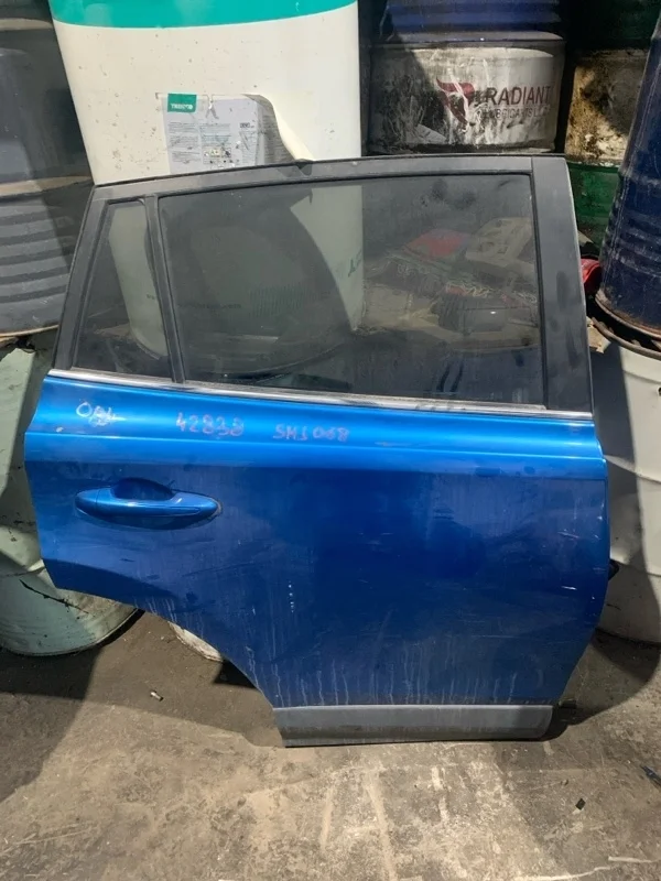 Дверь Toyota Rav 4 2016 6700342180 ACA40, задняя правая
