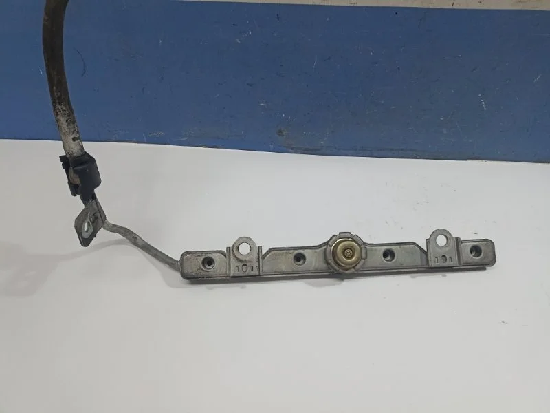 Рампа топливная Toyota Avensis 2008 2380722030 T250 1.8 1ZZ