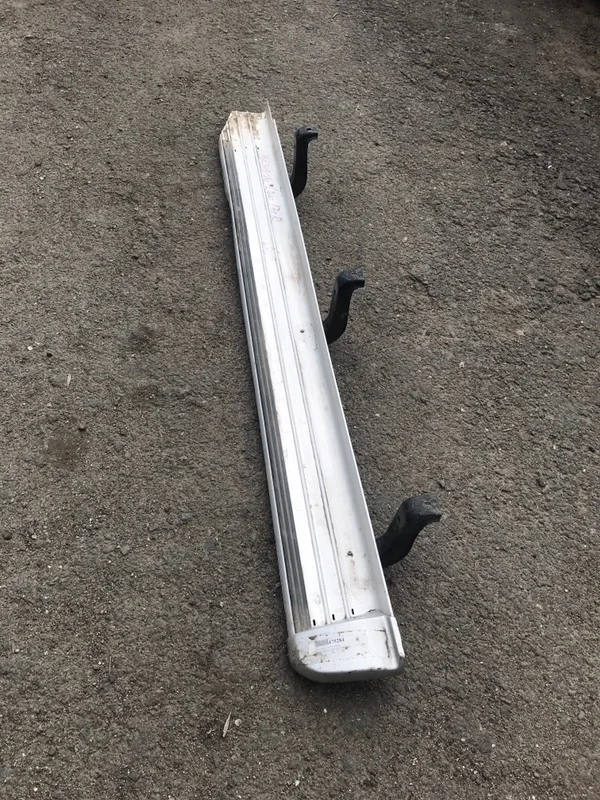 Подножка Mitsubishi L200 2017 5360A053, правая