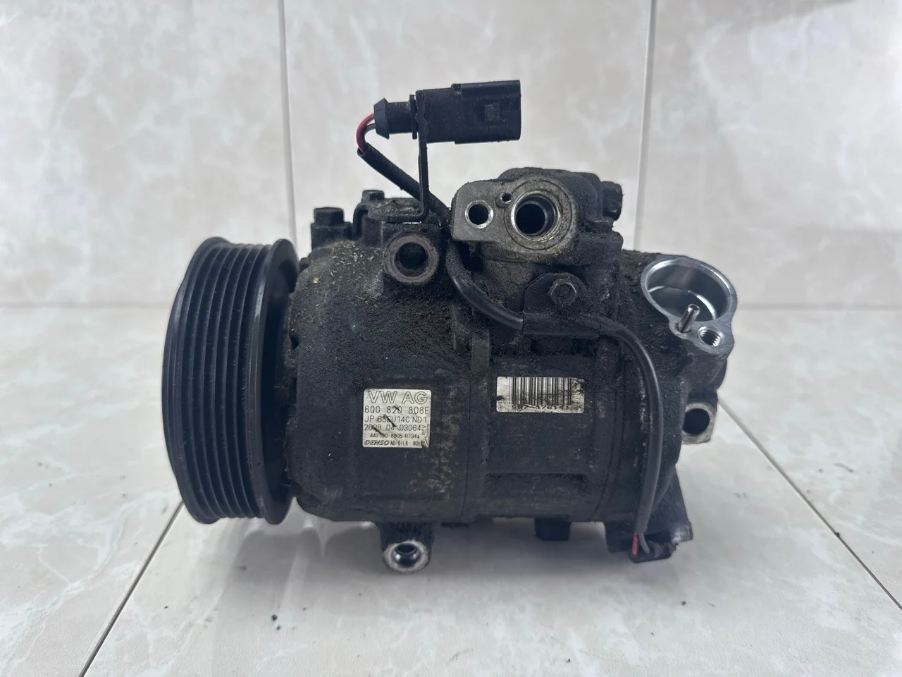Компрессор кондиционера Skoda Fabia 2 2007-2015 6Q0820808E 1.2 BBM