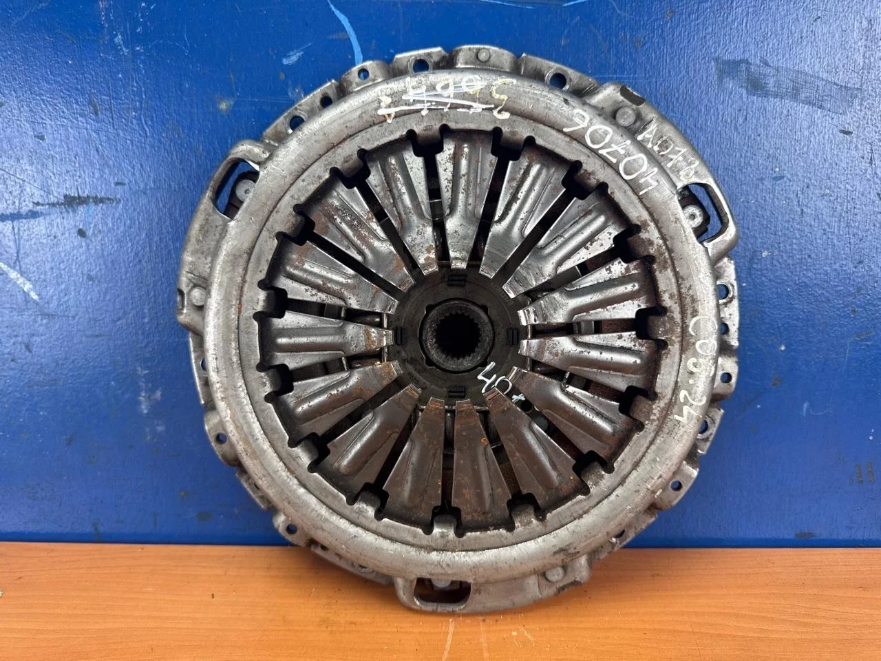 Корзина сцепления Nissan Navara D40 2005-2010 ADN13286N 2.5 YD25