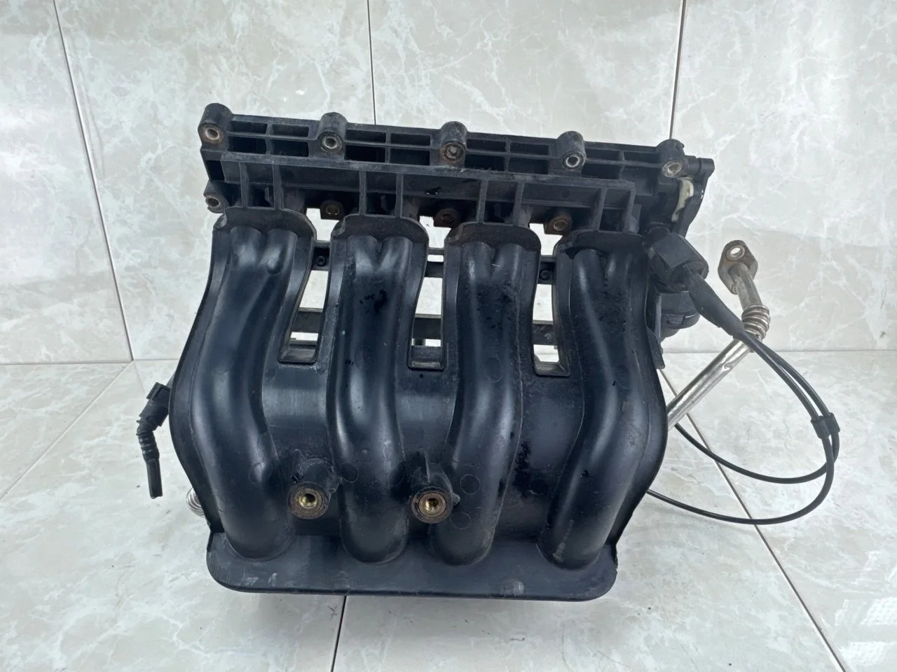 Коллектор впускной Chevrolet Aveo T250 2004-2011 96416312 1.2 B12D1