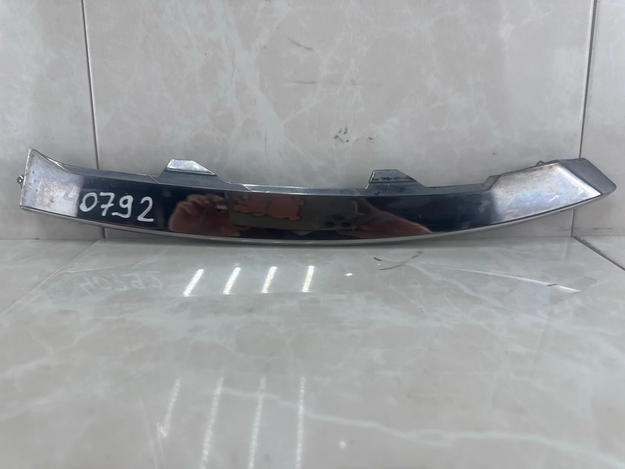 Накладка на бампер Kia Optima 4 Jf 2016-2018 86564D4000, передняя правая