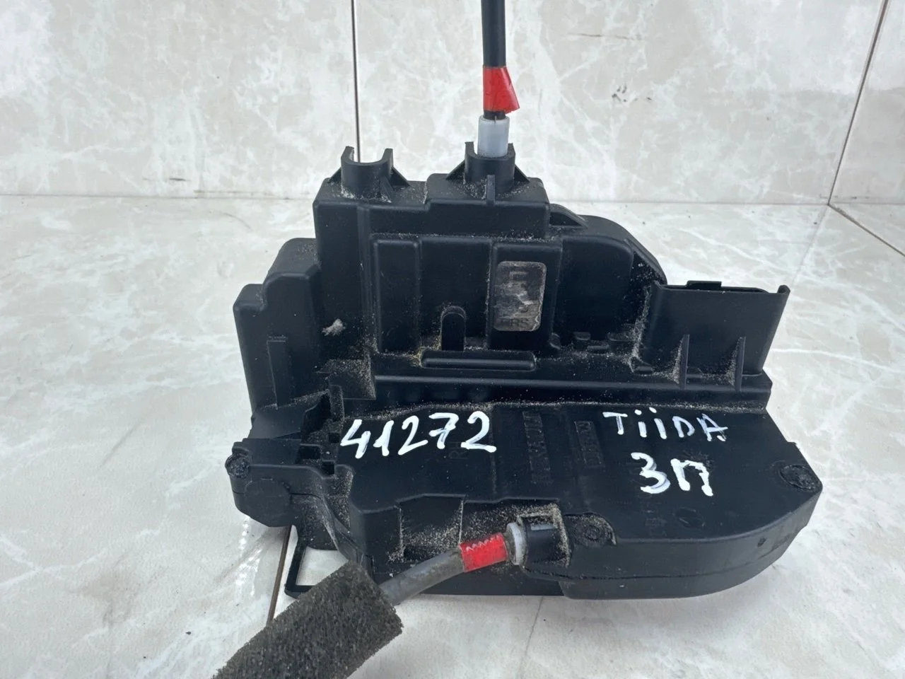 Замок двери Nissan Tiida C11 2004-2013 82500EL00A, задний правый