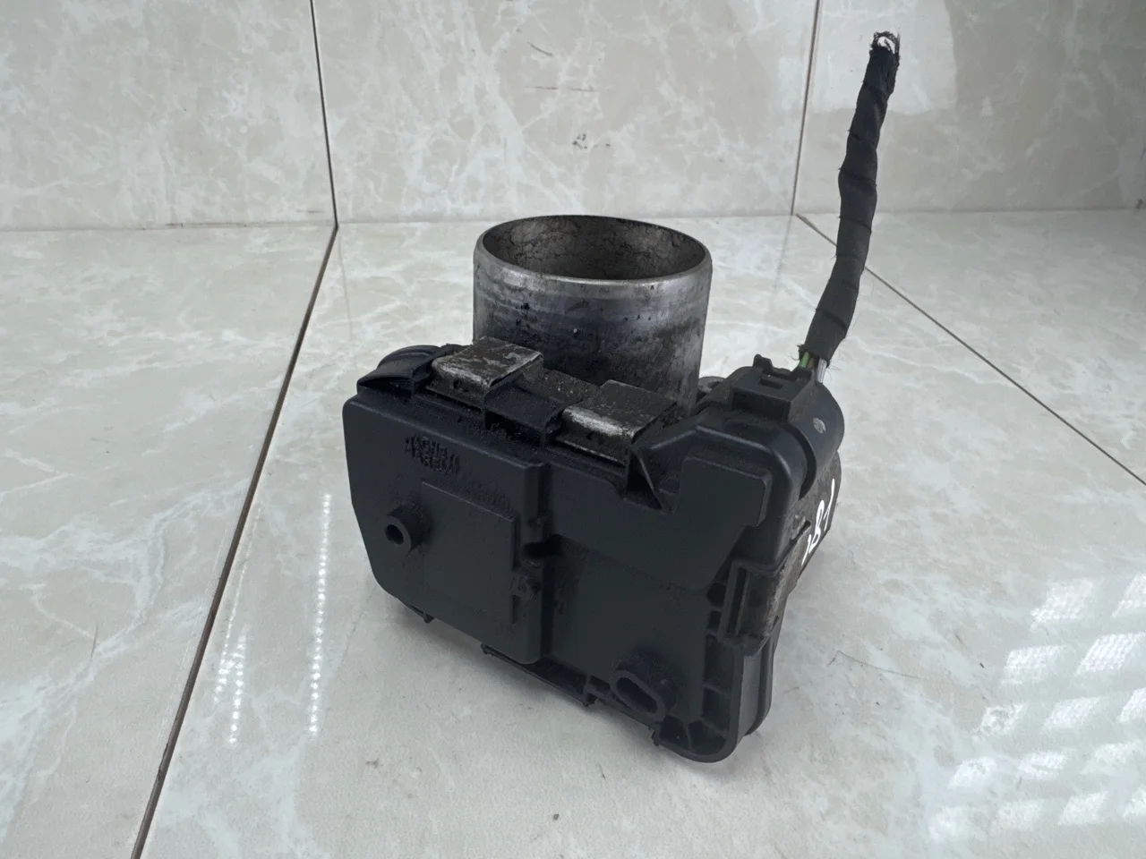 Дроссельная заслонка Skoda Fabia 2 2007-2015 03F133062 1.2 CBZ