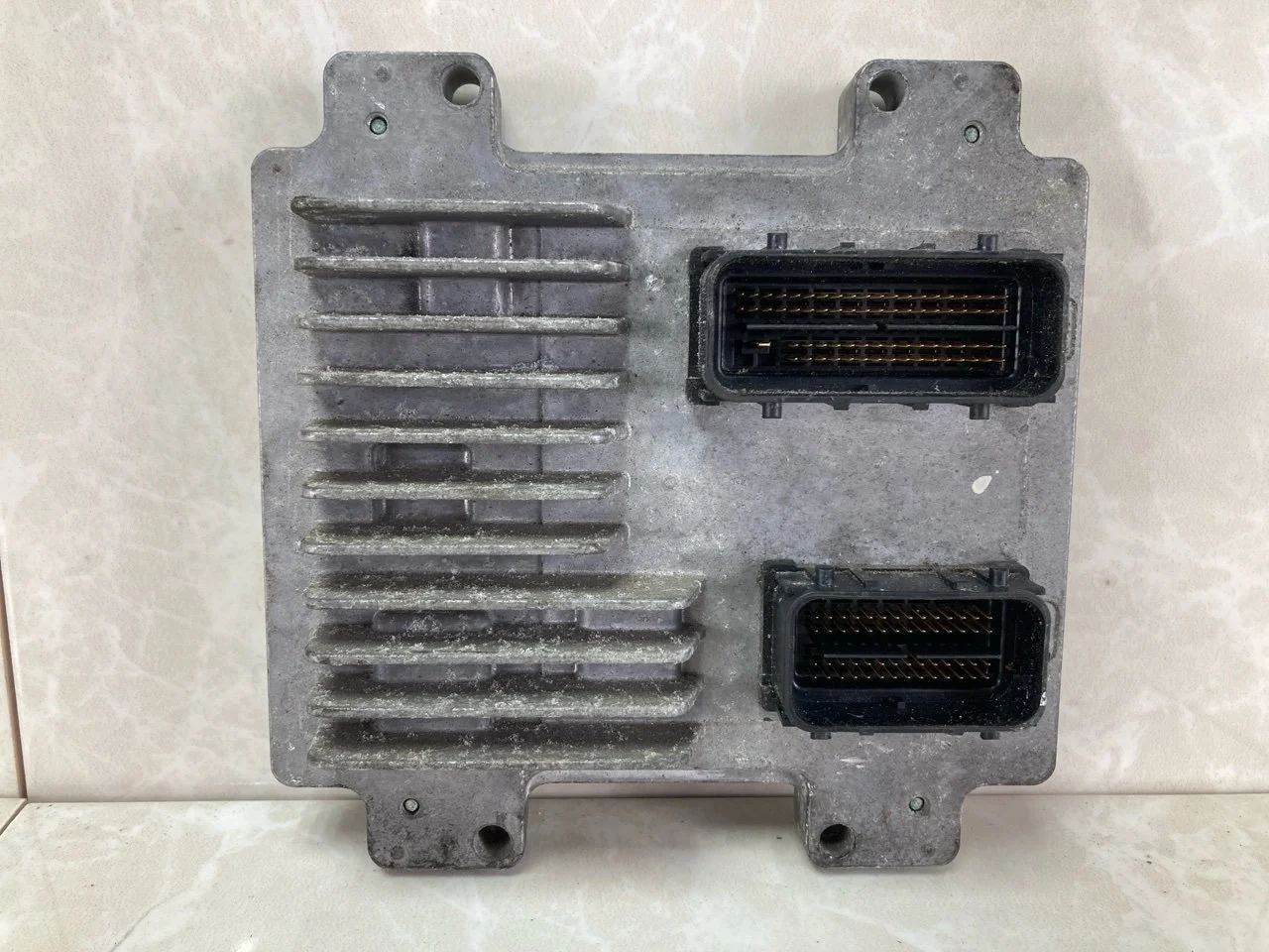 Блок управления двигателем, эбу Opel Corsa D 2006-2014 12636386 1.4 A14XER