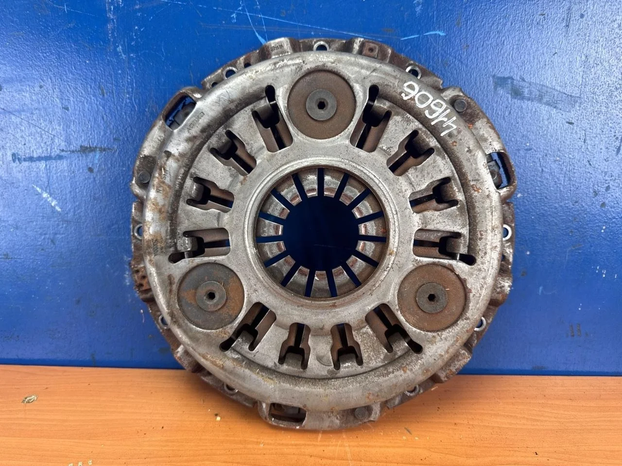 Корзина сцепления Nissan Pathfinder R51 2009-2014 302105X00A