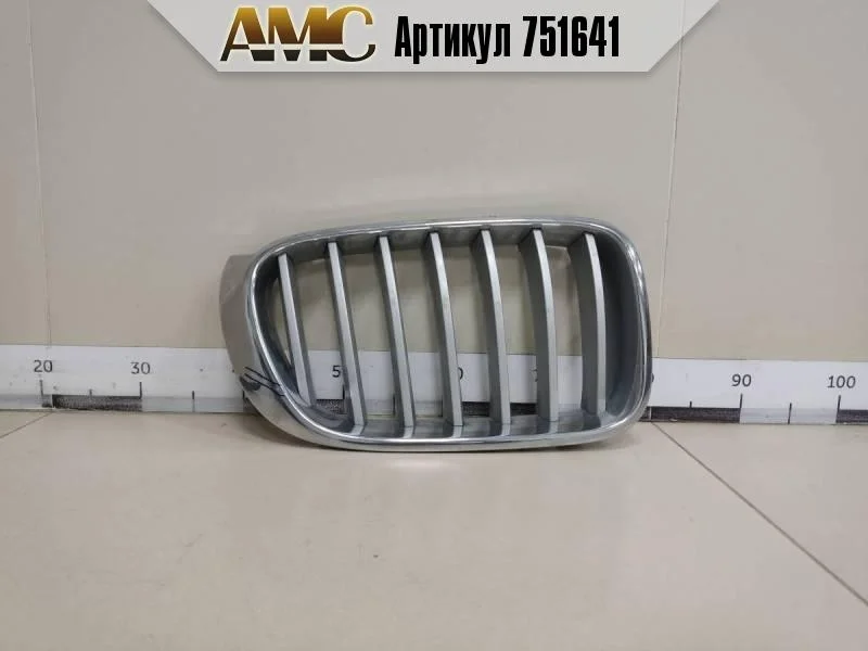 Решетка радиатора правая BMW X3 F25 2010-2017