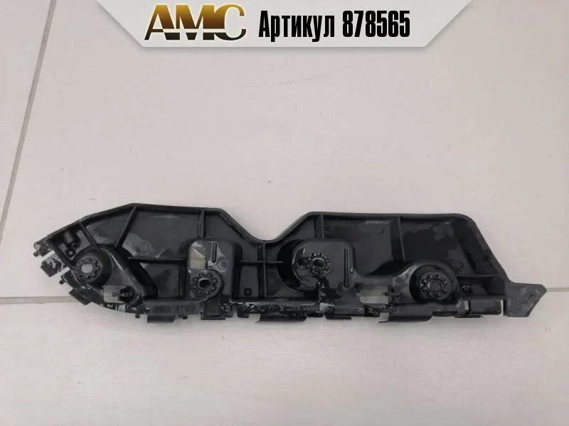 Кронштейн переднего бампера правый Renault Duster 2012>