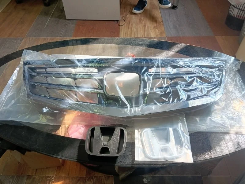Решетка радиатора Honda Accord 8 2010-2012