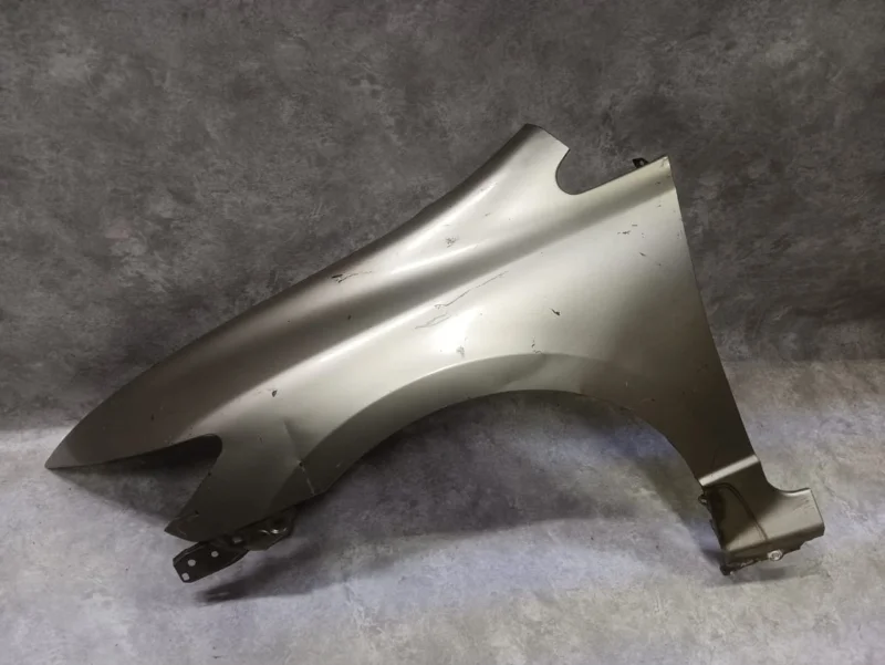 Крыло переднее левое Honda Civic 4D FD R18A1