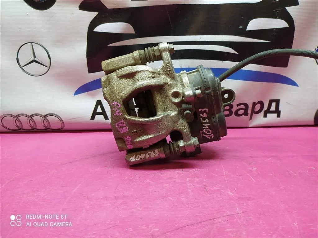 Суппорт задний левый Audi A4 A5 A6 Q5 8W0615403