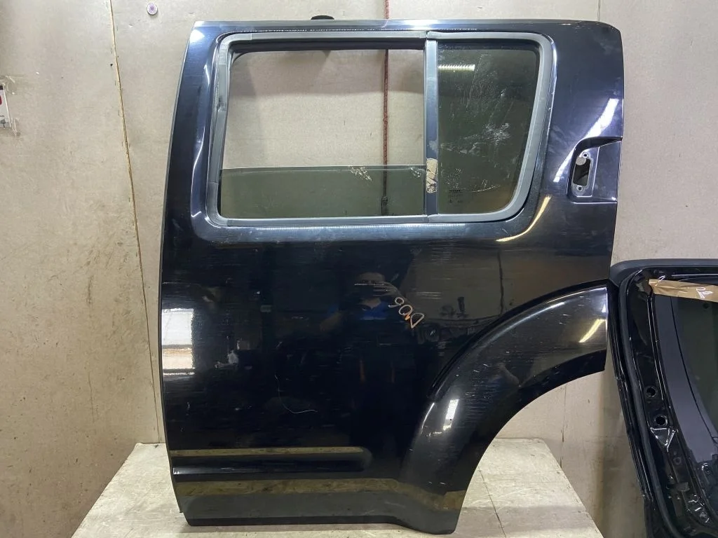 Дверь задняя левая Nissan Pathfinder 51M 2010