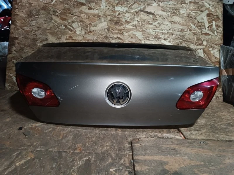 Крышка багажника Volkswagen Passat CC 2010 358