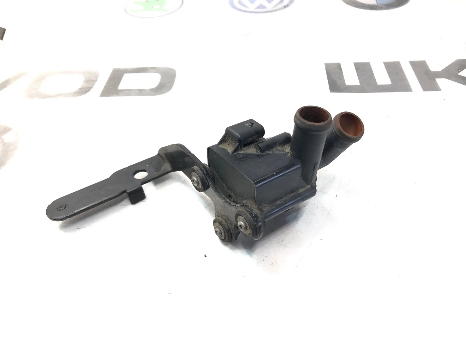 Дополнительная помпа Volkswagen Passat 2013 5N0965561 B7 (NMS) АМЕРИКА 2.0 CFFB