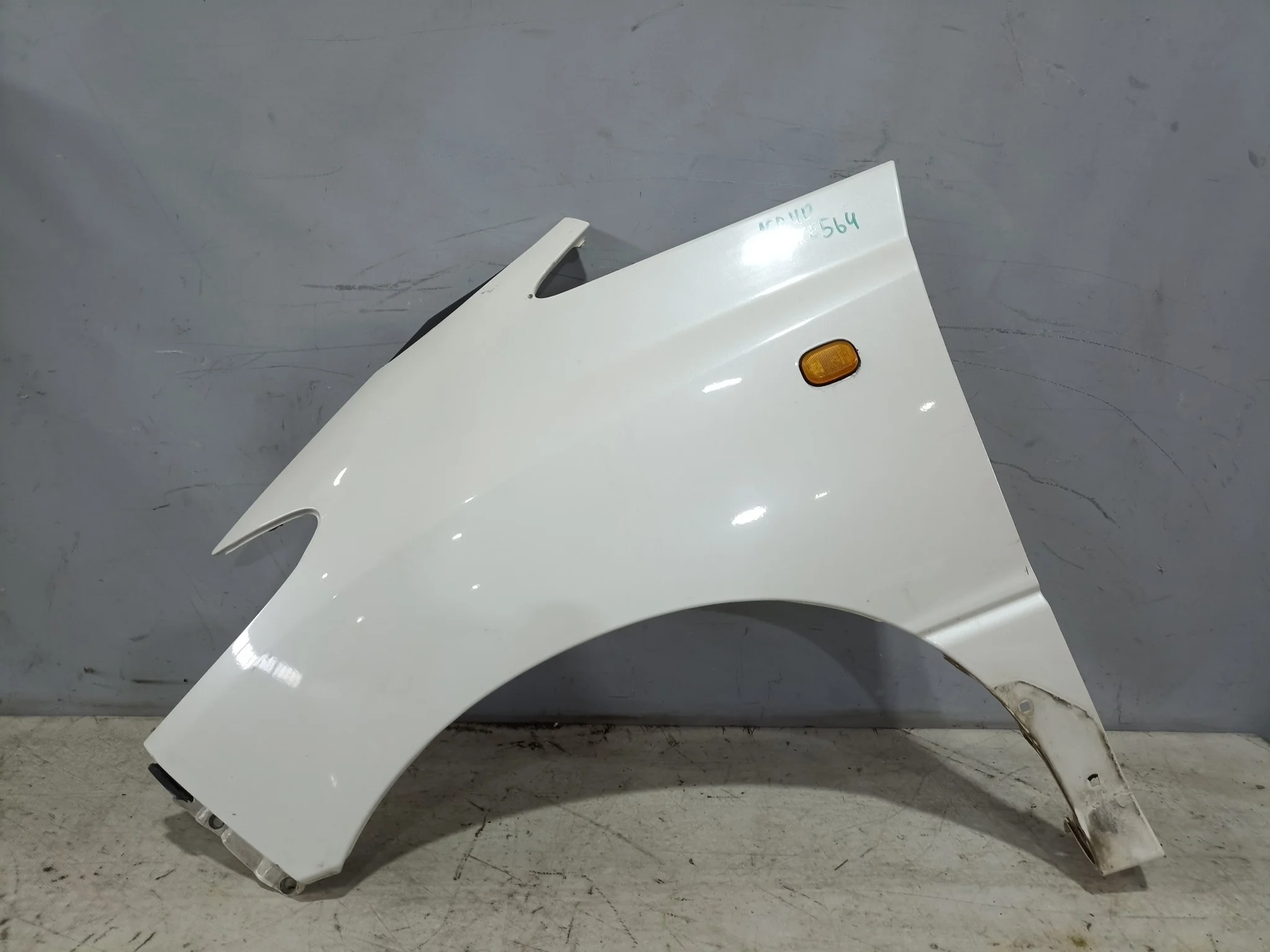 КРЫЛО TOYOTA ESTIMA ESTIMA HYBRID ACR30W ACR40W AHR10W MCR30W MCR40W 5381228060 ПЕРЕДНЕЕ ЛЕВОЕ белый, 042 KE564
