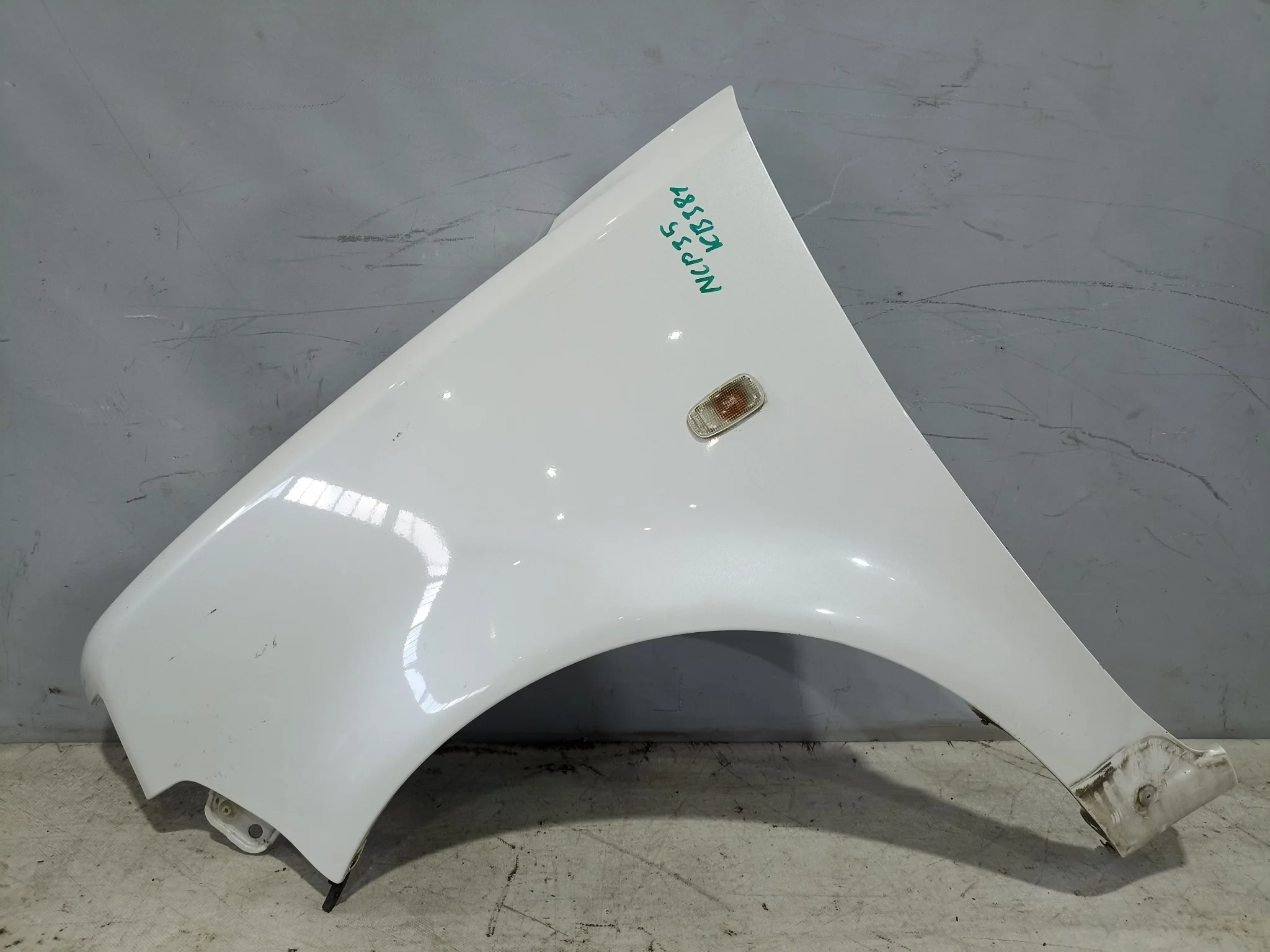 КРЫЛО TOYOTA SCION BB XB NCP30 NCP31 NCP34 NCP35 5381252080 ПЕРЕДНЕЕ ЛЕВОЕ белый, 064 KB381