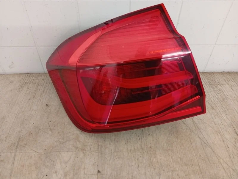 Фонарь в крыло BMW 3 2015 2016 2017 2018 2019 2020 F30