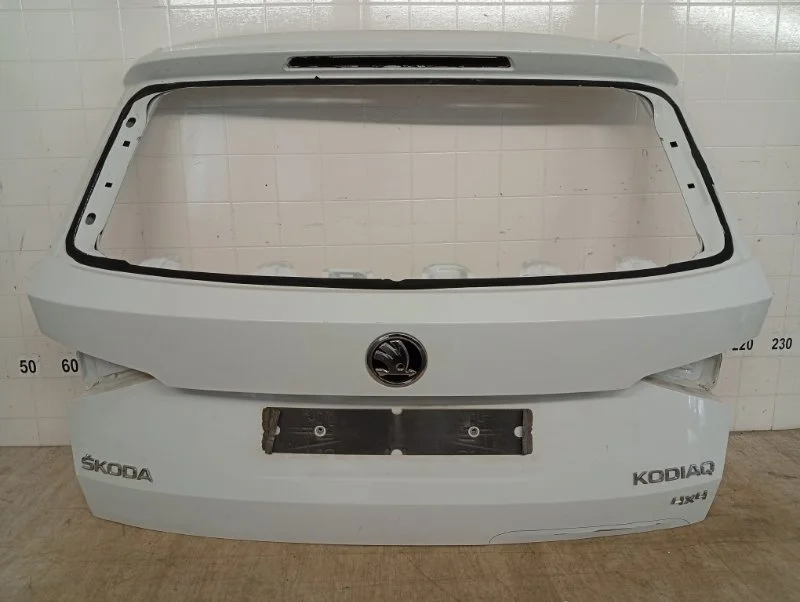 Крышка багажника SKODA KODIAQ 2016 2017 2018 2019 2020 2021 2022 2023 2024 NS7