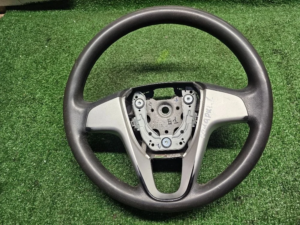 Рулевое колесо Hyundai Solaris