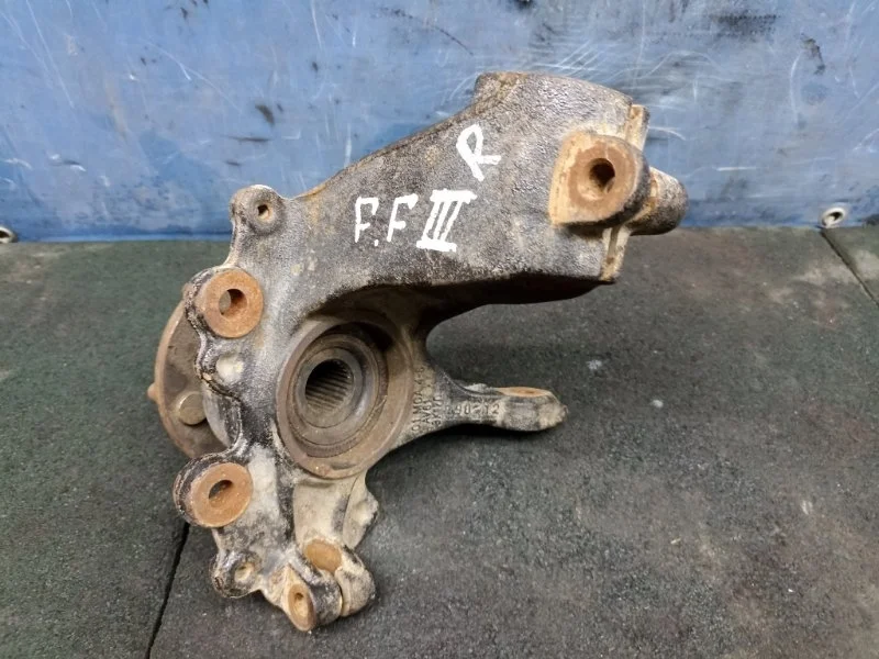 Кулак поворотный Ford Focus 3 2015 1702854, передний правый