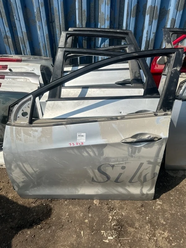 Дверь Hyundai i30 2015-2017 GD