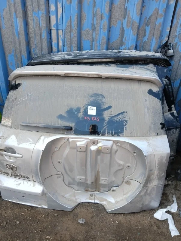 Дверь багажника Toyota RAV4 2006-2012 30